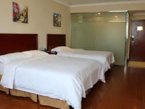 Green Tree Inn Gaoyou Tonghu Road Beihai Express Hotel Yangzhou Exterior photo